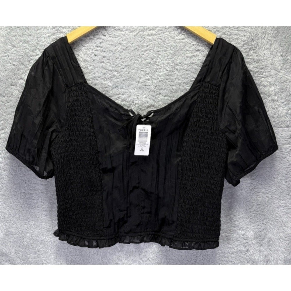 Torrid Black Cotton Clip Floral Smocked Crop Top Lace Up Front 2X 18-20 NEW NWT
